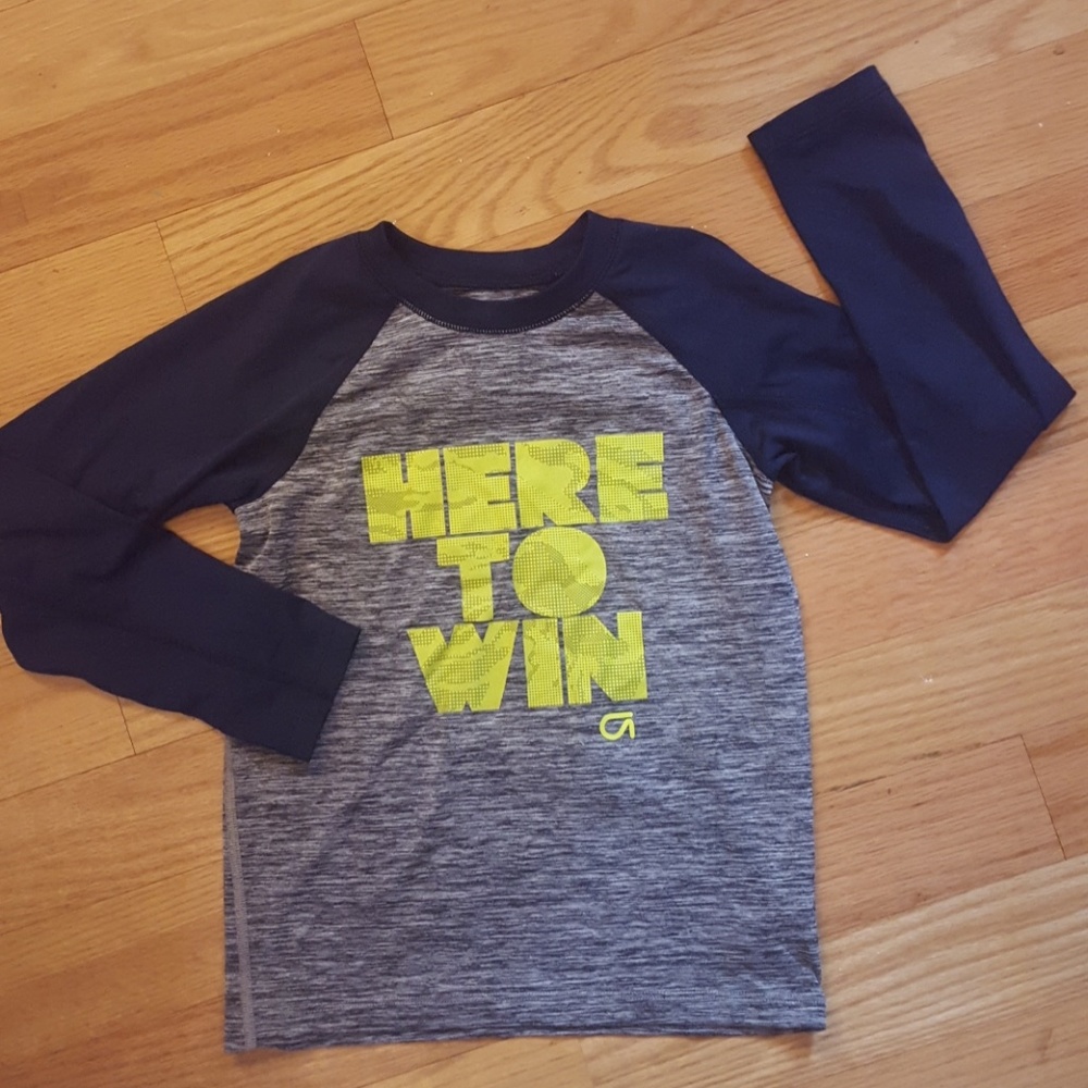 Boy Size Small Navy Blue Gap Fit Shirt